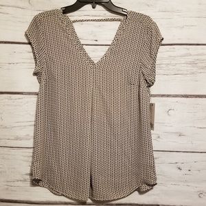 Dr2 geometric design short sleeve top blouse